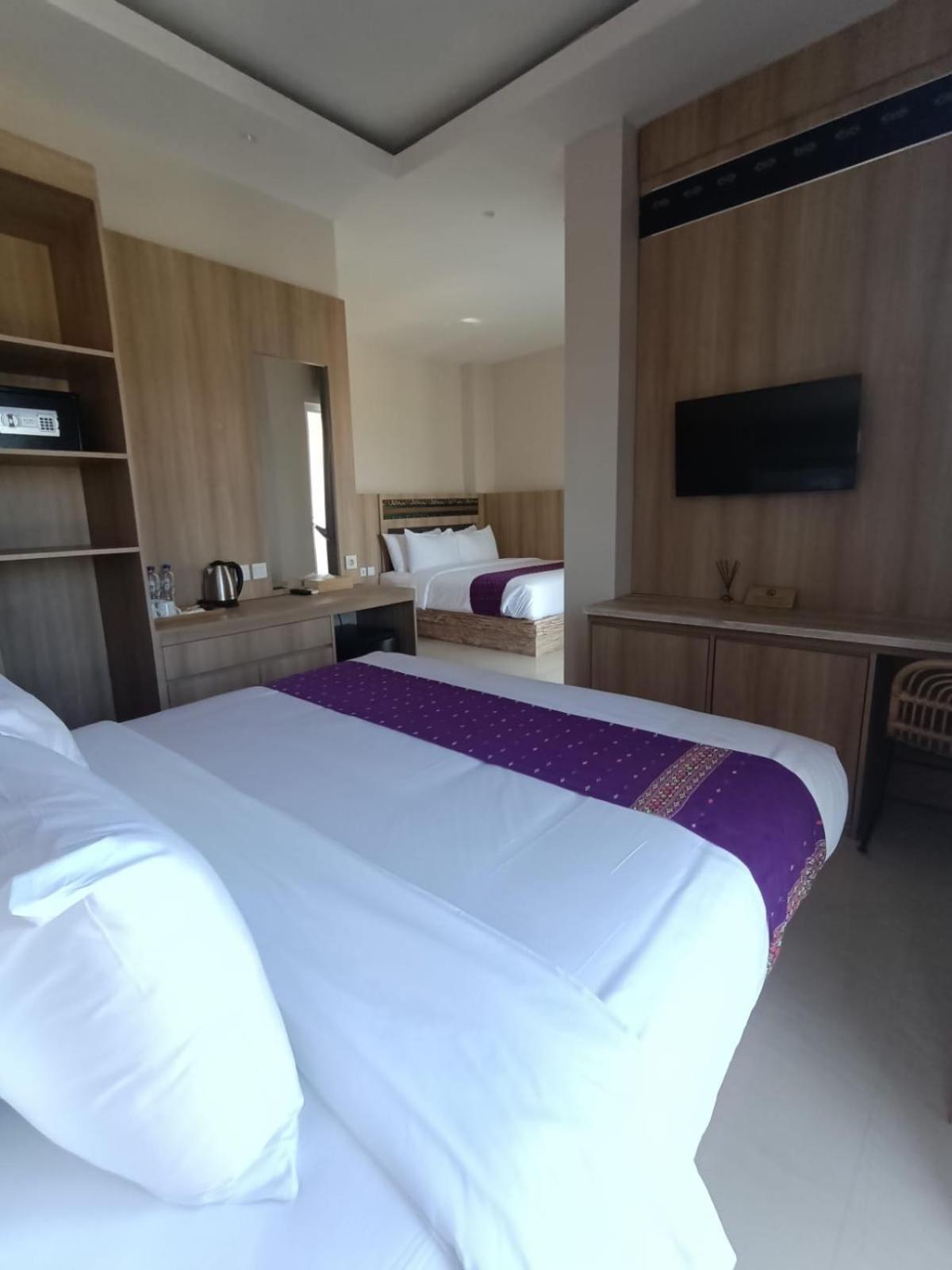 Dejavu 2.0 Hotel Bajo Komodo Labuan Bajo Extérieur photo